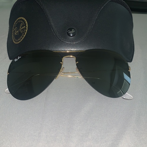 Sunglasses - Picture 2 of 3